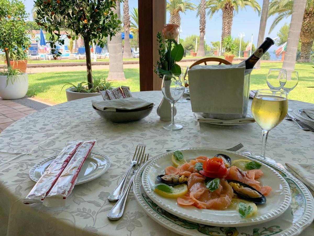 Orizzonte Acireale Hotel Экстерьер фото